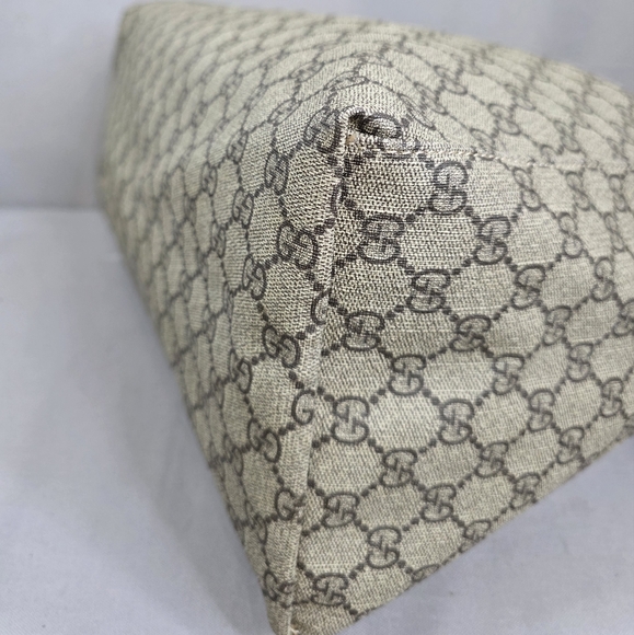 ✨️GUCCI GG Supreme Diaper Messenger Bag - Picture 12 of 16